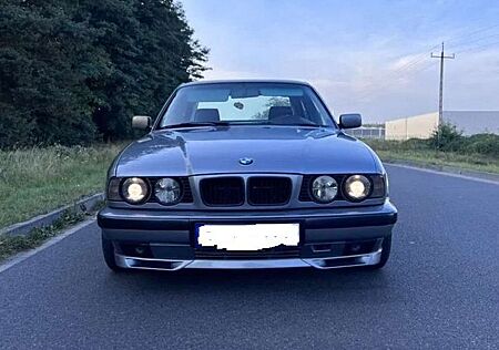 BMW 540 i E34