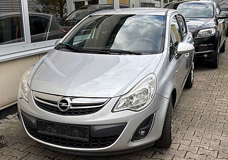 Opel Corsa 1,2i 16v Satellite/Klima/ZV/Alu/5 türig/2 Hand