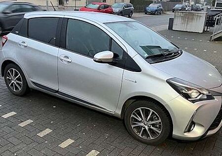 Toyota Yaris y20