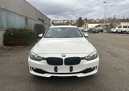 BMW 328 i Sport Line