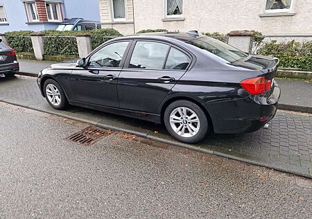 BMW 318d 318 F30 Limousine