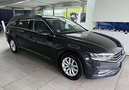 VW Passat Variant Volkswagen Passat*Variant*Business*Navi*Kamera*ACC*AHK*LED*