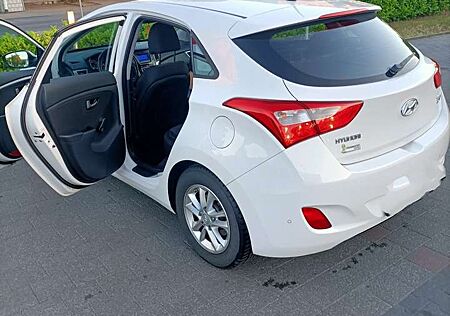 Hyundai i30 1.4 Fifa World Cup Edition