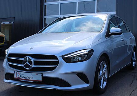 Mercedes-Benz B 220 4Matic +Navi + Kamera +LED +Park Paket