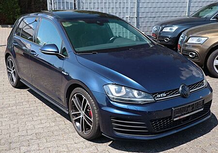 VW Golf Volkswagen VII Lim. GTD+6G-DSG+NAVI+ACC+DCC+PANO+SH €6