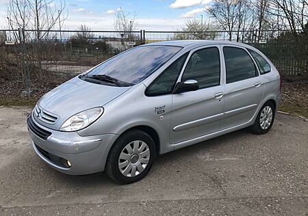 Citroën Xsara Picasso Citroen 1.8 16V Exclusive Klimaautomatik