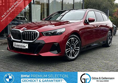 BMW i5 eDrive40 Touring M Sport //Autobahnassistent Pano