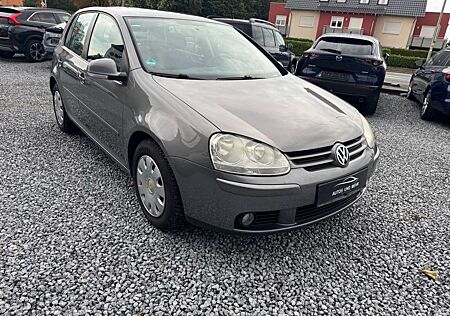 VW Golf Volkswagen V Lim. Tour