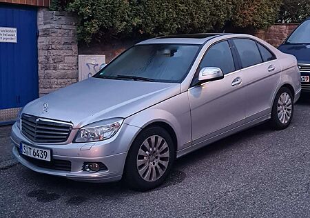 Mercedes-Benz C 280 TÜV und Service B neu