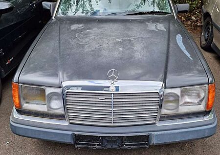 Mercedes-Benz E 250 E-Klasse D