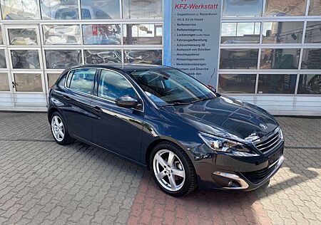 Peugeot 308 PureTech , Tempomat, USB, AUX, HU/AU neu