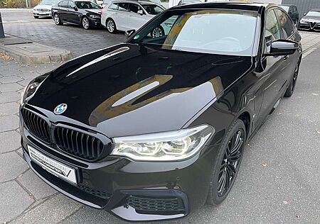 BMW 530 . e M Sport Navi LED CAM Harman/Kardon "19