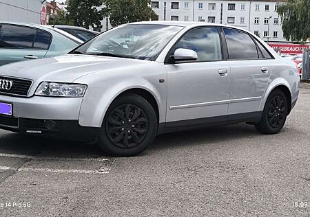 Audi A4 1.6