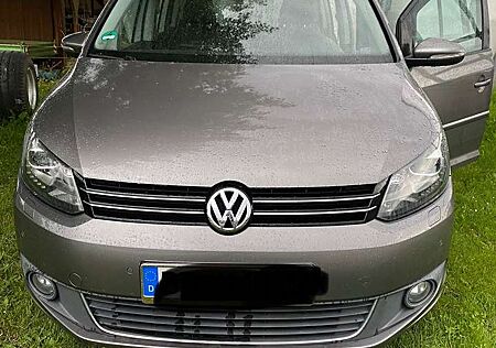 VW Touran Volkswagen 1.4 TSI DSG Highline