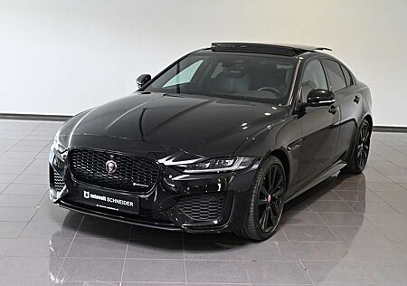 Jaguar XE P300 AWD R-Dynamic Black Leder Pano LED 19