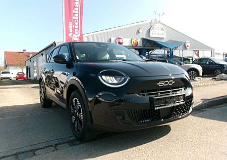 Fiat 600 1.2 Hybrid T3 81 kW DCT BUSINESS EDITION