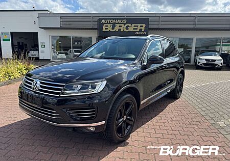 VW Touareg Volkswagen V6 TDI Exclusive R-Line Pano Airmatic AHK ACC Lede