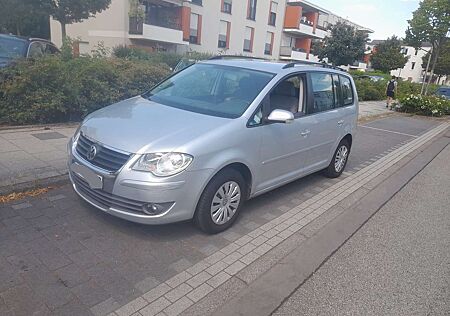 VW Touran Volkswagen 1.9 TDI Highline