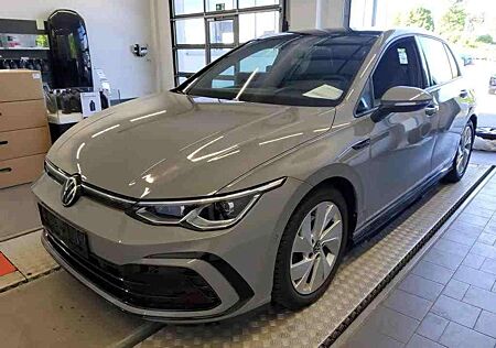 VW Golf Volkswagen VIII DSG 2.0 TDI R-Line HARMAN HuD PANO AHK