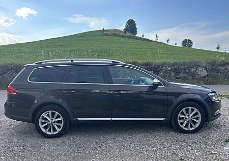 VW Passat Alltrack Volkswagen Passat Variant Diesel 2.0 TDI 4Motion BlueMotion T
