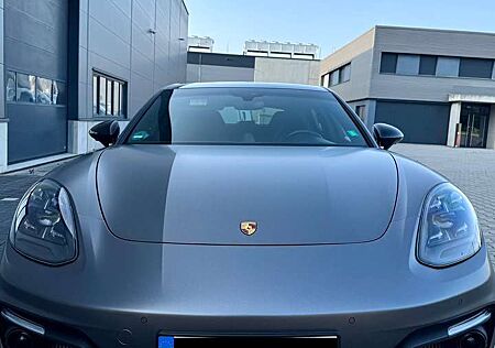 Porsche Panamera 4 S E-Hybrid
