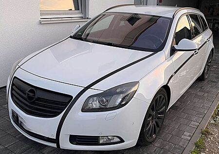 Opel Insignia Sports Tourer Diesel 2.0 CDTI Sports Tour