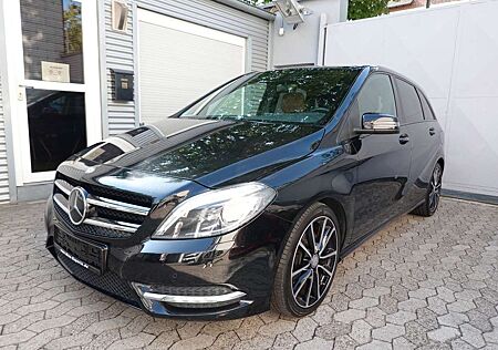 Mercedes-Benz B 220 B -Klasse 4Matic Leder/Pano/Memory
