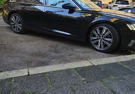 Audi A6 Avant 3.0 TDI DPF quattro tiptronic