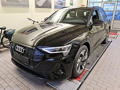 Audi e-tron 55 2x S LINE BLACK ACC/AHK/SIDE/KAMERA