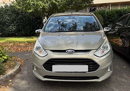 Ford B-Max 1.0 EcoBoost Titanium Sony Sound System