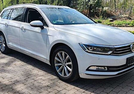 VW Passat Variant Volkswagen 2.0 Blue TDI SCR Highline