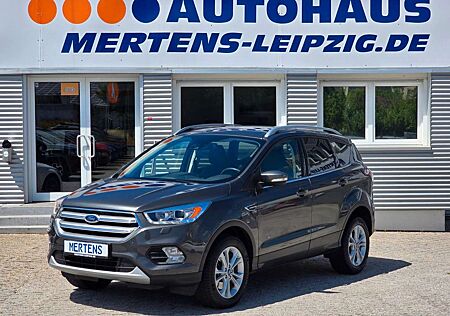 Ford Kuga 4x4 Titanium Aut. Navi Xenon Blis Spur Kam