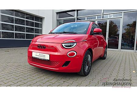 Fiat 500E RED 42 kwh Navi Apple CarPlay Android Auto Klimaau