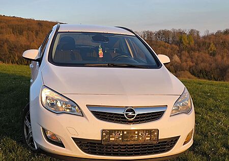 Opel Astra 2.0 CDTI DPF Sports Tourer Edition