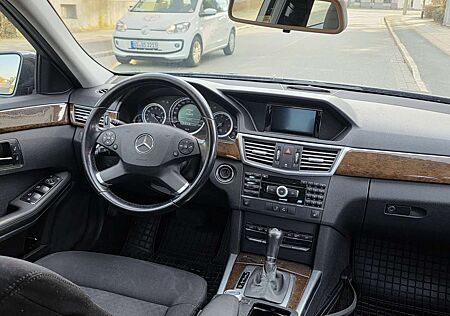 Mercedes-Benz E 250 CDI DPF BlueEFFICIENCY Automatik Avantgarde