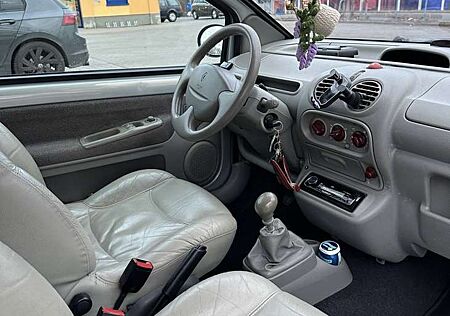 Renault Twingo 1.2 Initiale