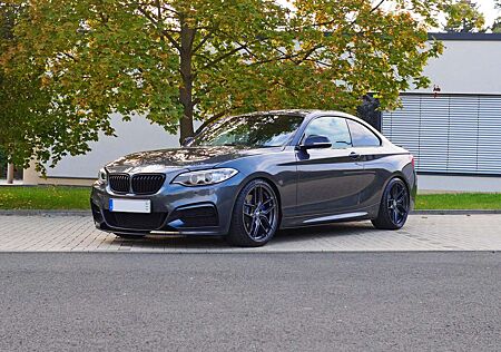 BMW 240 M240i Coupe Sport-Aut. | Performance H&K