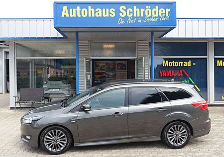 Ford Focus 1,0 EcoBoost 92kW ST-Line Turnier / AHK