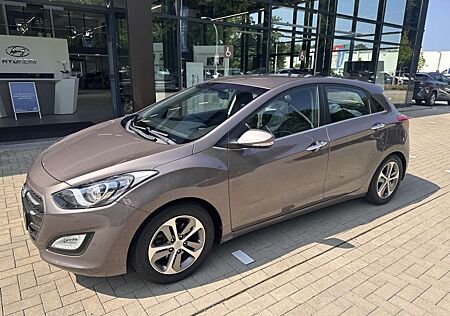 Hyundai i30 1.6 Fifa World Cup Edition