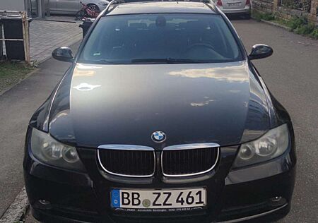 BMW 320i 320 Touring Aut.