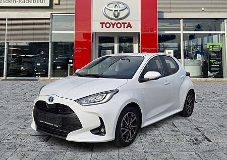 Toyota Yaris 1.5 D Team Deutschland ACC+LED+Kam.