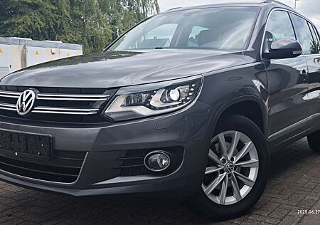 VW Tiguan Volkswagen Sport & Style 4Motion ALCNTARA-SHZ-BT-NAV