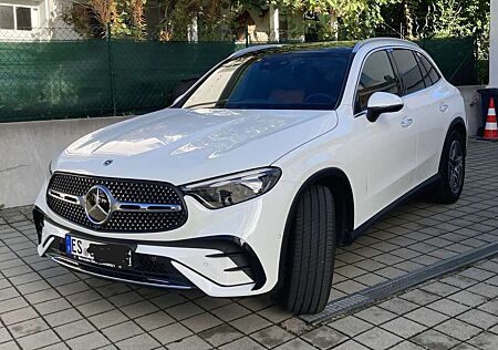 Mercedes-Benz GLC 300 4Matic 9G-Tronic AMG+Line Winterreiffen m. Felgen