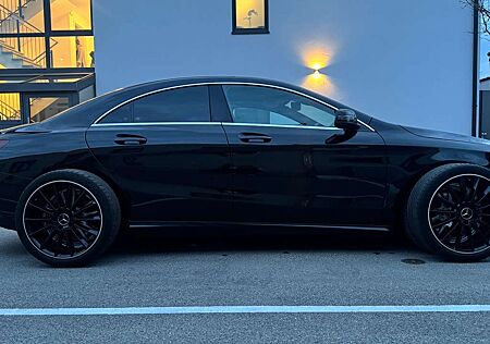 Mercedes-Benz CLA 180 (117.342)