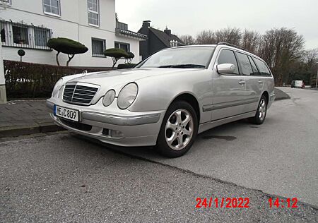 Mercedes-Benz E 200 T Kompressor Elegance