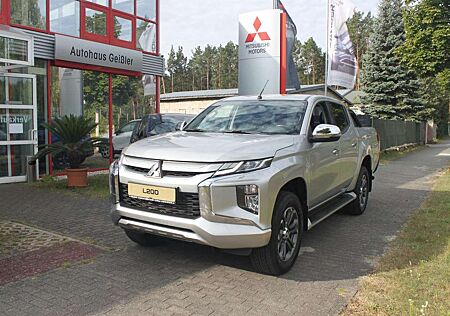 Mitsubishi L200 Doppelkabine Select 2.2 4WD AT AHK