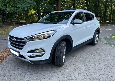 Hyundai Tucson blue 1.6 GDi 2WD Advantage