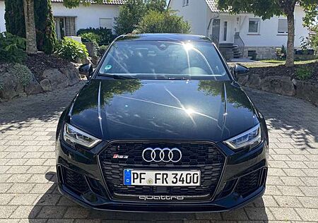 Audi RS3 Limousine S tronic