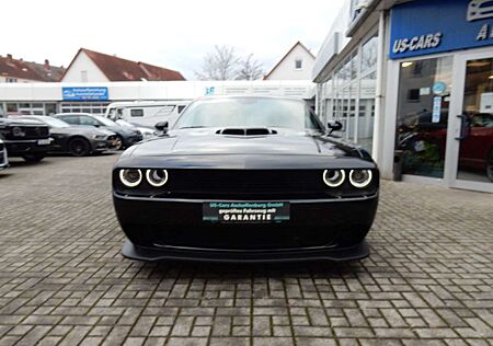 Dodge Challenger 6.4 L V8 R/T* Scat Pack