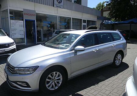 VW Passat Variant Volkswagen Business 2,0 TDI DSG AHK KAM.